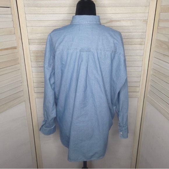 Everlane Chambray Long Sleeve Button Down Womens Shirt Size 6 Front Pocket - Picture 6 of 6